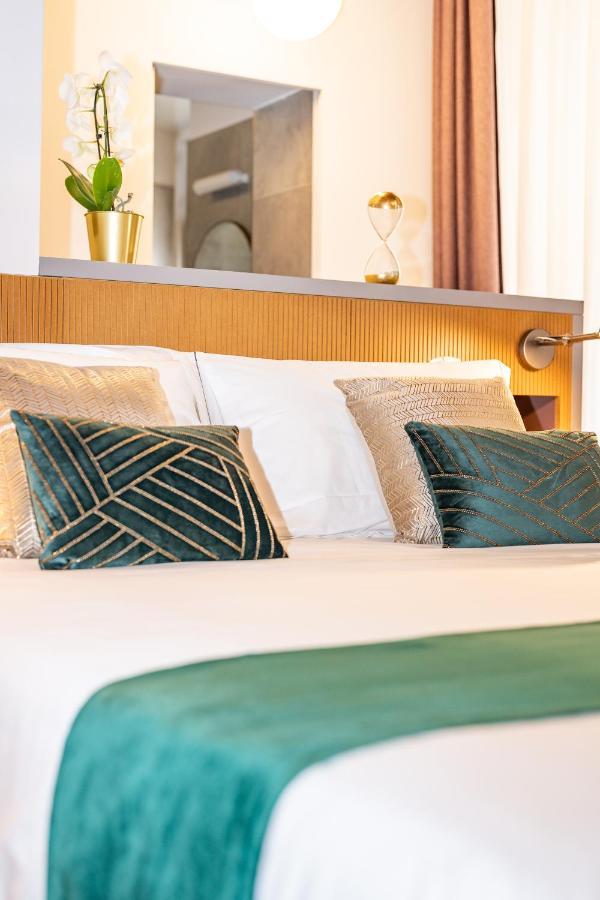 Castel Sant'Angelo Luxury Rooms & Tour Rom Exteriör bild